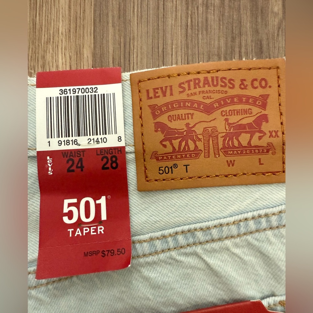 NWT Levi's 501 Cotton Ripped Tapered Juniors Women Jeans Size 24x28 - Picture 9 of 9